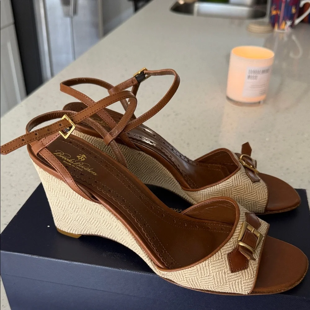 Pelle Moda Brown and Cream Wedge Sandals - Picture 3 of 5